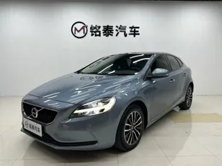 Volvo V40 2019 купить из Китая, цена 1 485 000 ₽ — Suifenhe Auto