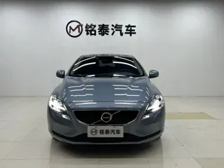 Volvo V40 2019 купить из Китая, цена 1 485 000 ₽ — Suifenhe Auto