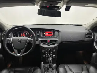 Volvo V40 2019 купить из Китая, цена 1 485 000 ₽ — Suifenhe Auto