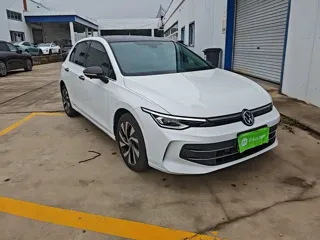 Volkswagen Golf 2025 купить из Китая, цена 3 170 000 ₽ — Suifenhe Auto