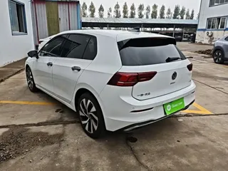 Volkswagen Golf 2025 купить из Китая, цена 3 170 000 ₽ — Suifenhe Auto