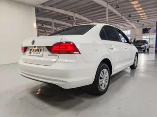 Volkswagen Santana 2022 купить из Китая, цена 1 114 000 ₽ — Suifenhe Auto
