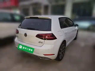 Volkswagen Golf 2020 купить из Китая, цена 1 543 000 ₽ — Suifenhe Auto