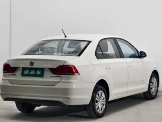 Volkswagen Santana 2020 купить из Китая, цена 1 024 000 ₽ — Suifenhe Auto