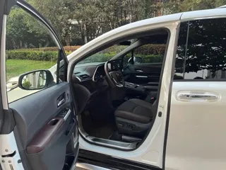 Toyota Granvia 2024 купить из Китая, цена 6 872 000 ₽ — Suifenhe Auto