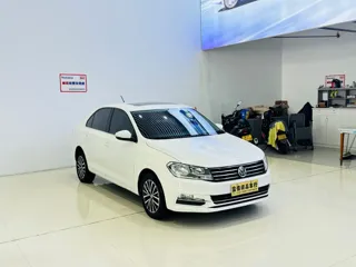 Volkswagen Santana 2022 купить из Китая, цена 1 205 000 ₽ — Suifenhe Auto