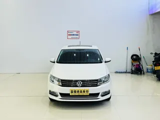 Volkswagen Santana 2022 купить из Китая, цена 1 205 000 ₽ — Suifenhe Auto