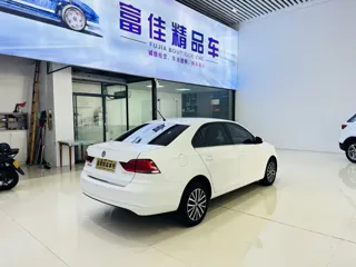 Volkswagen Santana 2022 купить из Китая, цена 1 205 000 ₽ — Suifenhe Auto