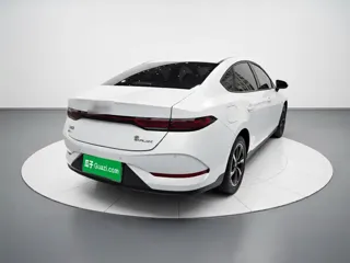 BYD Qin Plus 2025 купить из Китая, цена 2 431 000 ₽ — Suifenhe Auto
