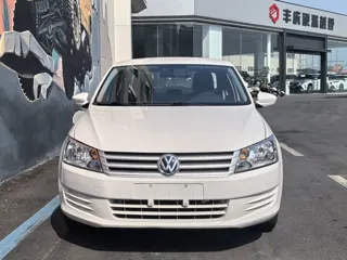 Volkswagen Santana 2020 купить из Китая, цена 1 118 000 ₽ — Suifenhe Auto