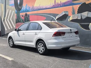 Volkswagen Santana 2020 купить из Китая, цена 1 118 000 ₽ — Suifenhe Auto