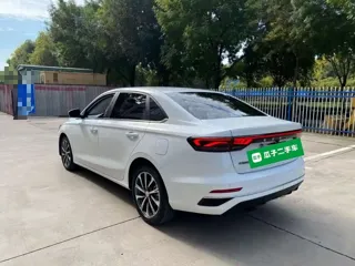 Geely Emgrand 2025 купить из Китая, цена 1 526 000 ₽ — Suifenhe Auto