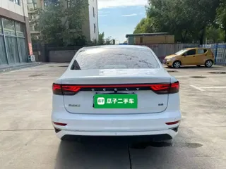 Geely Emgrand 2025 купить из Китая, цена 1 526 000 ₽ — Suifenhe Auto