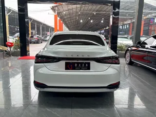 Lexus ES 2025 купить из Китая, цена 4 925 000 ₽ — Suifenhe Auto