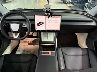 Tesla Model 3 2025 купить из Китая, цена 4 985 000 ₽ — Suifenhe Auto