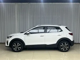 Kia Stonic 2026 купить из Китая, цена 1 639 000 ₽ — Suifenhe Auto