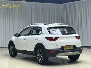Kia Stonic 2026 купить из Китая, цена 1 639 000 ₽ — Suifenhe Auto
