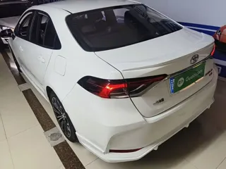 Toyota Corolla 2019 купить из Китая, цена 1 341 000 ₽ — Suifenhe Auto