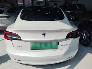 Tesla Model 3 2021 купить из Китая, цена 4 155 000 ₽ — Suifenhe Auto