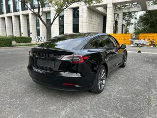 Tesla Model 3 2023 купить из Китая, цена 4 837 000 ₽ — Suifenhe Auto