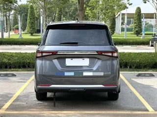 Wuling Jiachen 2024 купить из Китая, цена 1 605 000 ₽ — Suifenhe Auto