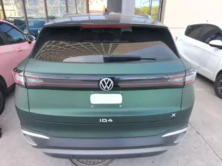 Volkswagen ID.4 X 2023 купить из Китая, цена 2 023 000 ₽ — Suifenhe Auto