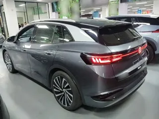 Volkswagen ID.4 X 2023 купить из Китая, цена 4 217 000 ₽ — Suifenhe Auto