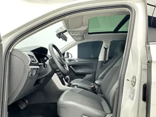 Volkswagen T-Cross 2023 купить из Китая, цена 1 856 000 ₽ — Suifenhe Auto