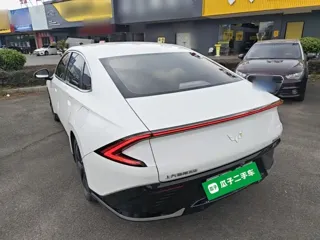 Wuling Starlight 2024 купить из Китая, цена 2 538 000 ₽ — Suifenhe Auto
