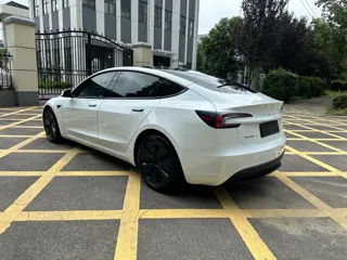 Tesla Model 3 2024 купить из Китая, цена 4 752 000 ₽ — Suifenhe Auto
