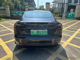 Tesla Model 3 2025 купить из Китая, цена 4 821 000 ₽ — Suifenhe Auto