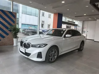 BMW i3 2024 купить из Китая, цена 4 096 000 ₽ — Suifenhe Auto