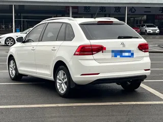 Volkswagen Santana 2020 купить из Китая, цена 1 261 000 ₽ — Suifenhe Auto