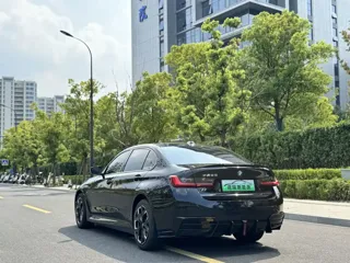 BMW i3 2023 купить из Китая, цена 4 564 000 ₽ — Suifenhe Auto