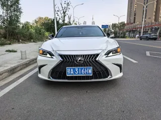 Lexus ES 2024 купить из Китая, цена 5 036 000 ₽ — Suifenhe Auto