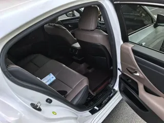 Lexus ES 2024 купить из Китая, цена 5 036 000 ₽ — Suifenhe Auto
