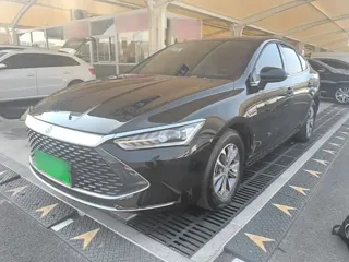 BYD Qin Plus 2025 купить из Китая, цена 2 476 000 ₽ — Suifenhe Auto