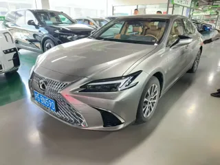 Lexus ES 2025 купить из Китая, цена 4 940 000 ₽ — Suifenhe Auto