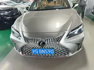 Lexus ES 2025 купить из Китая, цена 4 940 000 ₽ — Suifenhe Auto