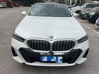 BMW 5-Series 2025 купить из Китая, цена 6 981 000 ₽ — Suifenhe Auto