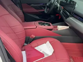 BMW 5-Series 2025 купить из Китая, цена 6 981 000 ₽ — Suifenhe Auto