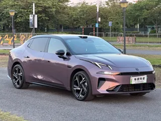 Lynk & Co 07 EM-P 2025 купить из Китая, цена 3 900 000 ₽ — Suifenhe Auto