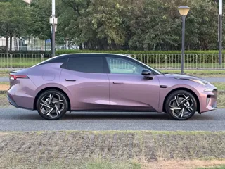 Lynk & Co 07 EM-P 2025 купить из Китая, цена 3 900 000 ₽ — Suifenhe Auto