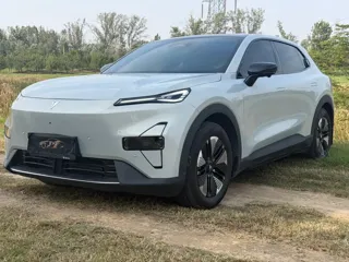 Deepal S05 2025 купить из Китая, цена 3 594 000 ₽ — Suifenhe Auto