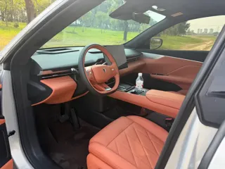 Deepal S05 2025 купить из Китая, цена 3 594 000 ₽ — Suifenhe Auto