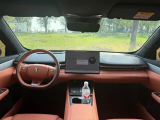 Deepal S05 2025 купить из Китая, цена 3 594 000 ₽ — Suifenhe Auto