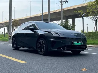 Lynk & Co 07 EM-P 2025 купить из Китая, цена 3 363 000 ₽ — Suifenhe Auto