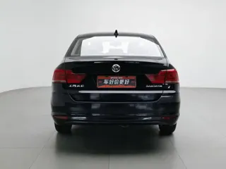 Volkswagen Santana 2022 купить из Китая, цена 1 037 000 ₽ — Suifenhe Auto