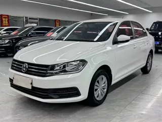 Volkswagen Santana 2020 купить из Китая, цена 1 179 000 ₽ — Suifenhe Auto