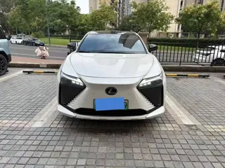 Lexus RZ 2023 купить из Китая, цена 5 116 000 ₽ — Suifenhe Auto